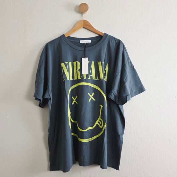 NEW Daydreamer Nirvana Smiley Graphic Cotton Band Short Sleeve Tee-Shirt Top - Picture 1 of 12